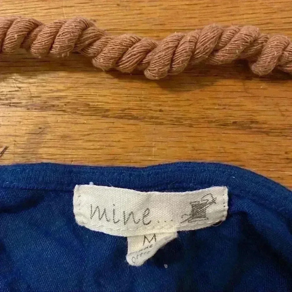 Embroidered halter top - Picture 9 of 11